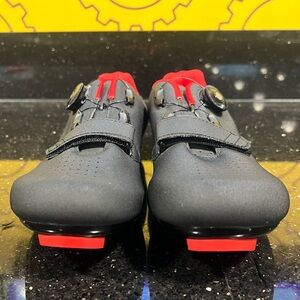 “Special” Edition Pro Road Cycling Shoes Black & Red | Size 10.5